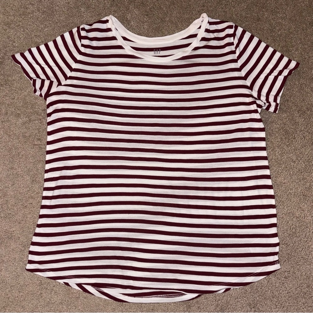 GAP Women's Short Sleeve Striped Tee - Burgundy and White